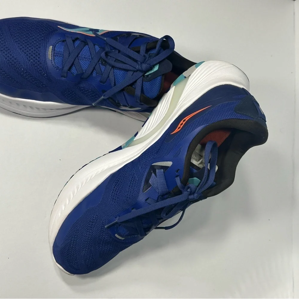 Blue Athletic Running Shoes saucony size 11 pre owned Exellent conditions